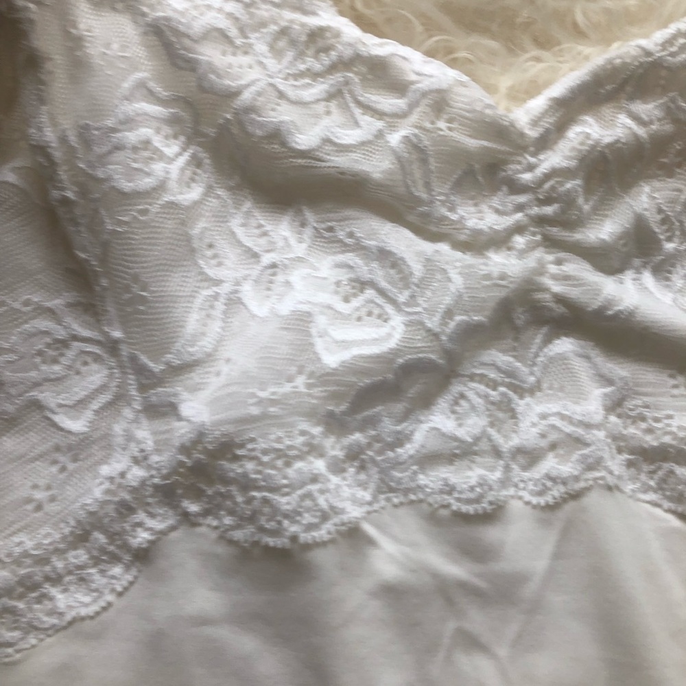 BNWT Jones New York women classic lace embroidered pajama top in size large!! - Picture 8 of 10